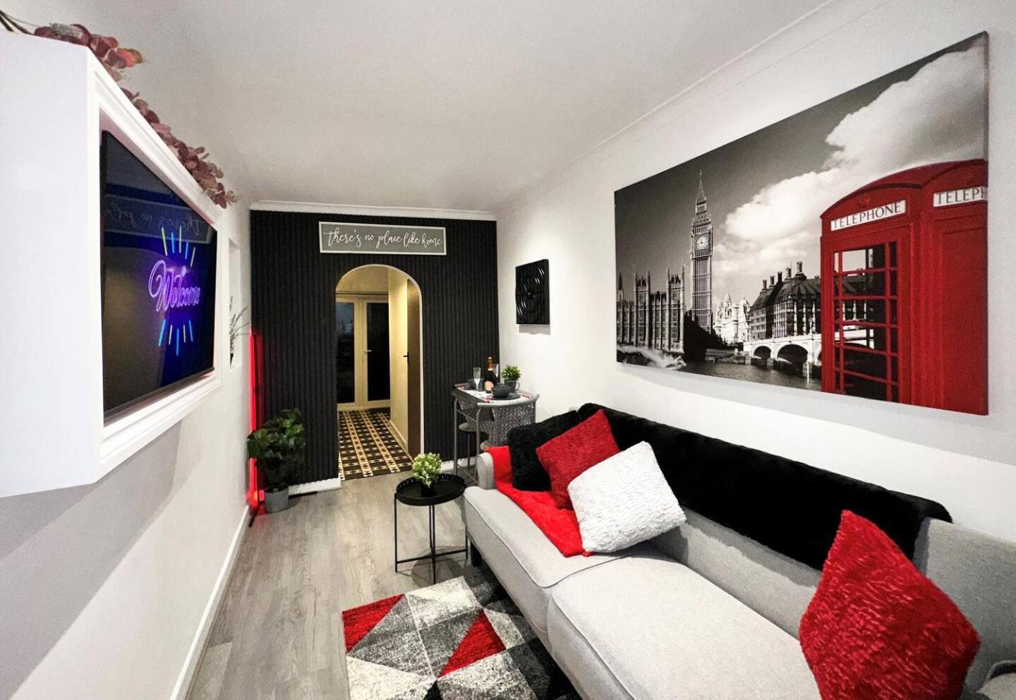 Boutique Backyard Bungalow - Brimsdown Enfield Eksteriør billede